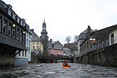 Stadtdurchfahrt durch Monschau.