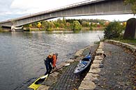 Der Ausstieg an der M&uuml;ndung ist bei Niedrigwasser etwas steinig.
